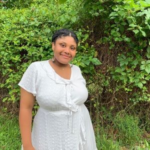 Meet your Posher, Khari